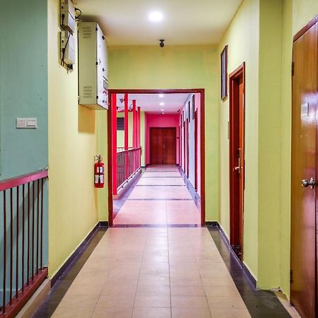 OYO 89478 Lkh Motel Kota Kinabalu Buitenkant foto