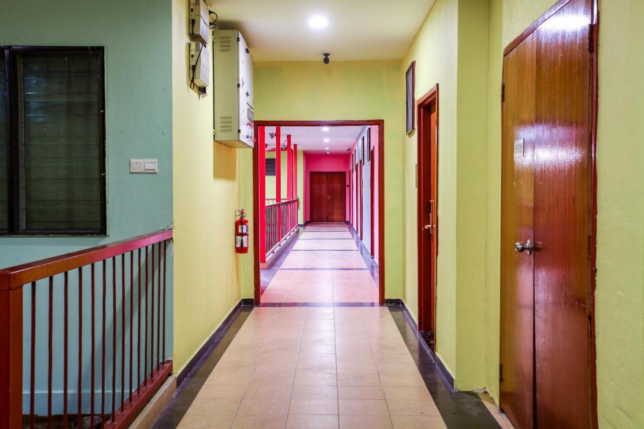 OYO 89478 Lkh Motel Kota Kinabalu Buitenkant foto