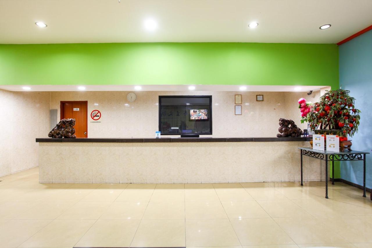 OYO 89478 Lkh Motel Kota Kinabalu Buitenkant foto