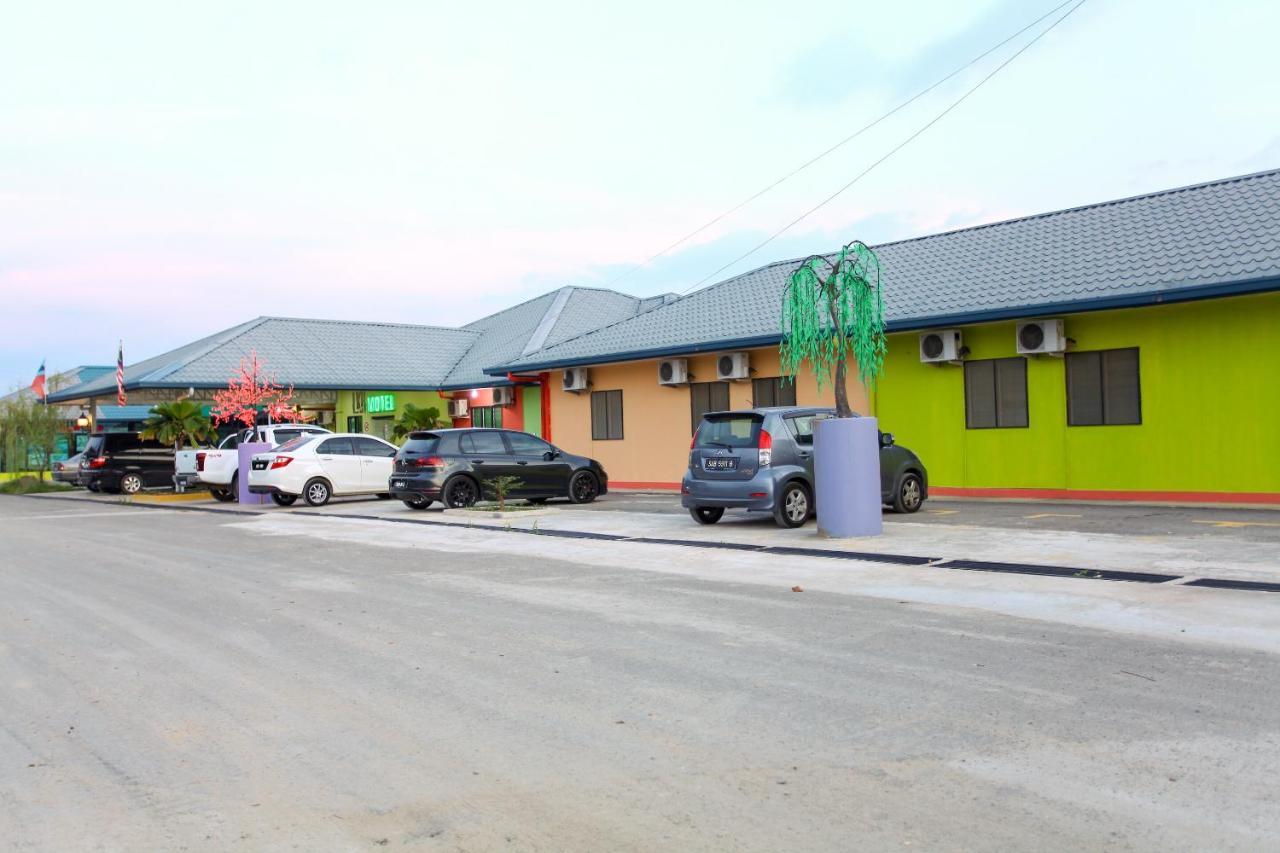 OYO 89478 Lkh Motel Kota Kinabalu Buitenkant foto